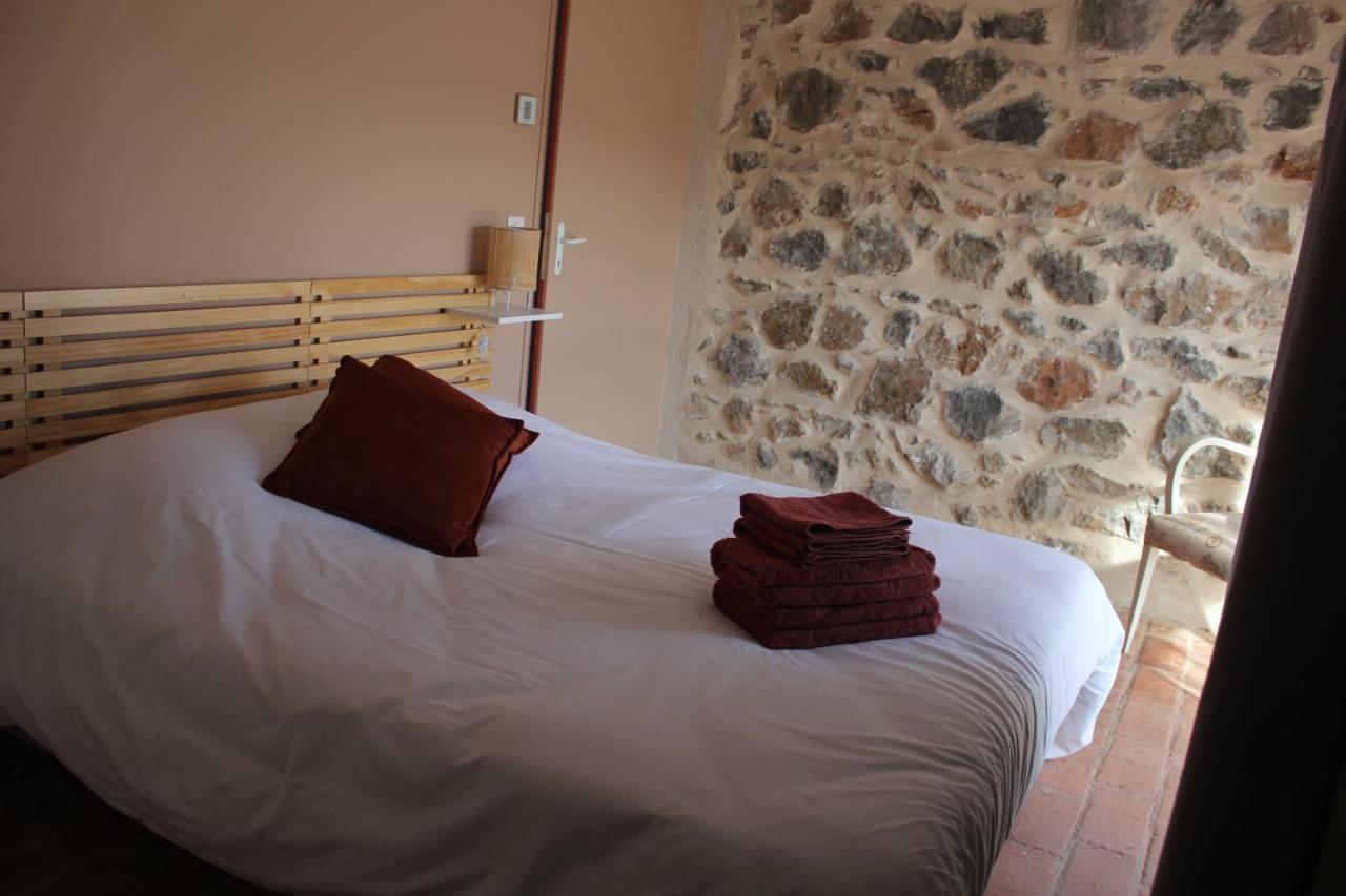 Gite De Charme Pour 10 Personnes Camélas Exterior photo