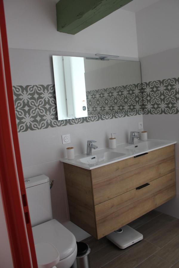 Gite De Charme Pour 10 Personnes Camélas Exterior photo